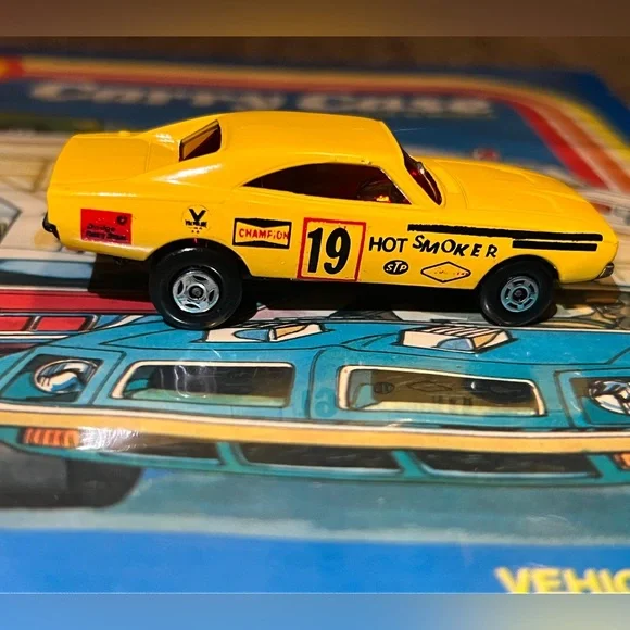 RARE Vintage Matchbox Superfast No. V Hot Smoker 1971 Lesney England Yellow - Picture 8 of 9